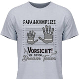 Papa und Komplizen - Personalisierbares T-Shirt